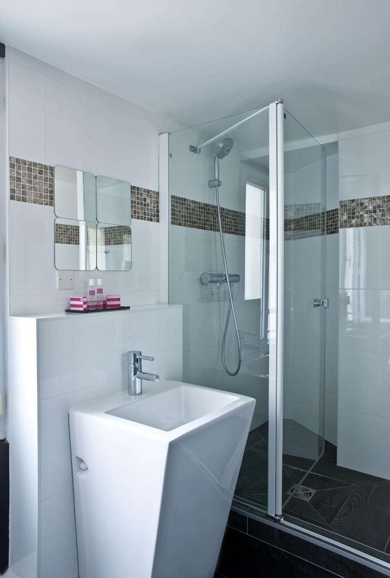 Superior Plus Room
